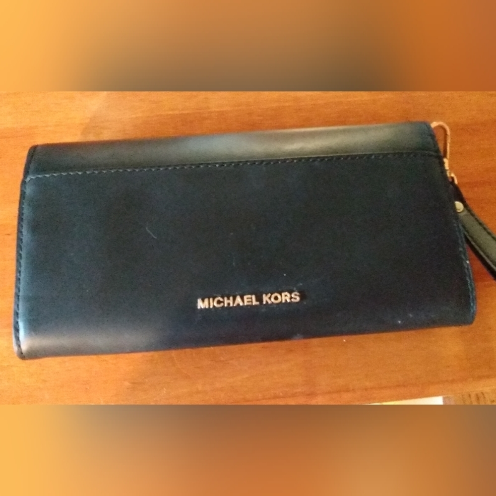Michael Kors Wristlet
